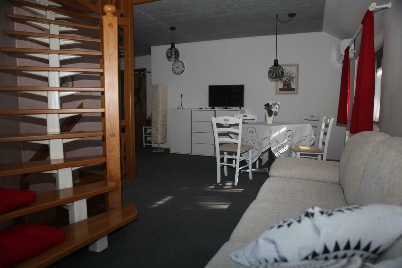 Blejska Dobrava Apartment Fon מראה חיצוני תמונה